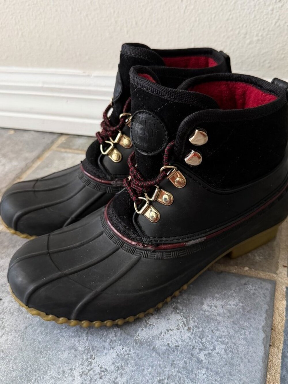 Tommy Hilfiger Duck Boots Black Red Fleece Lined Waterproof 6M